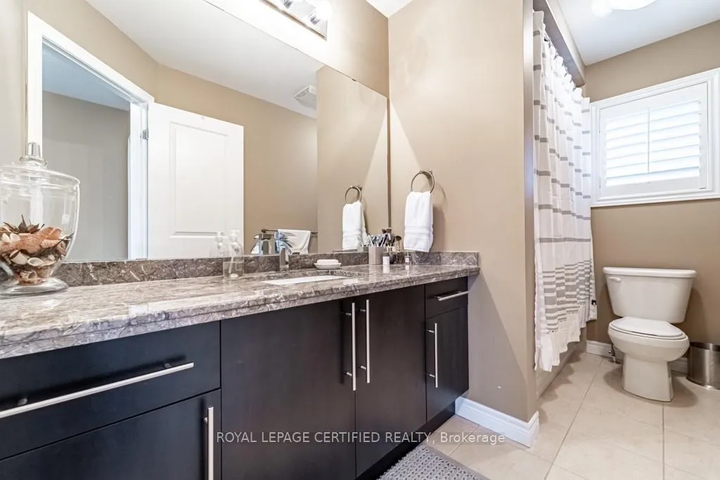 Photo 26 of 60 Guest Street, Hamilton, Ancaster — HOMEH
