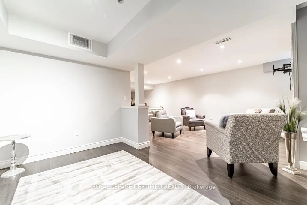Photo 28 of 60 Guest Street, Hamilton, Ancaster — HOMEH