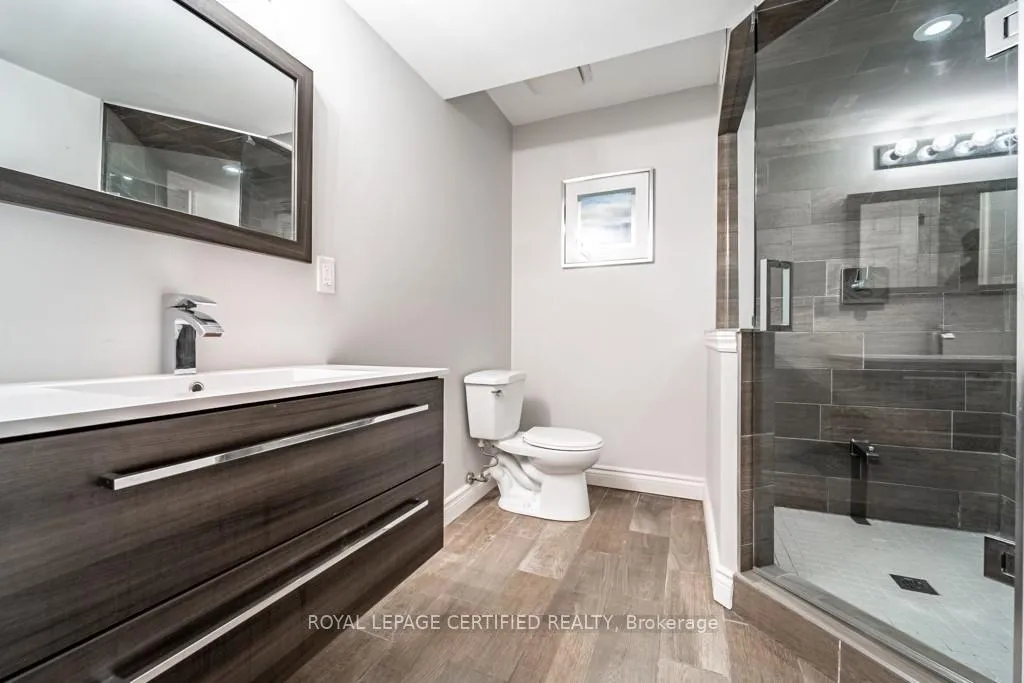 Photo 37 of 60 Guest Street, Hamilton, Ancaster — HOMEH