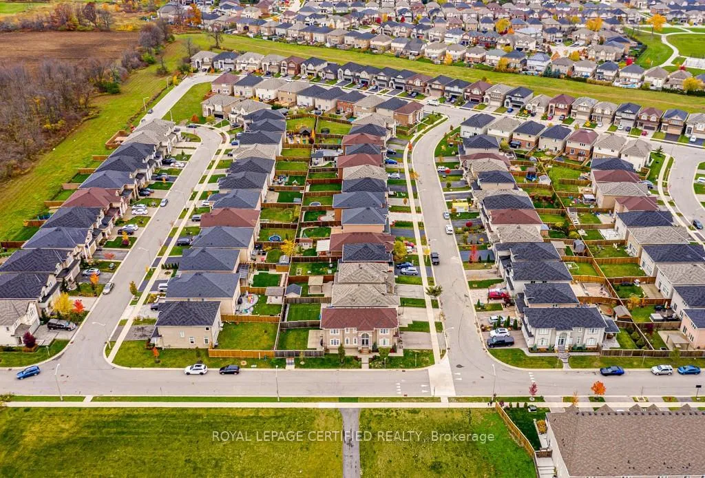 Photo 40 of 60 Guest Street, Hamilton, Ancaster — HOMEH