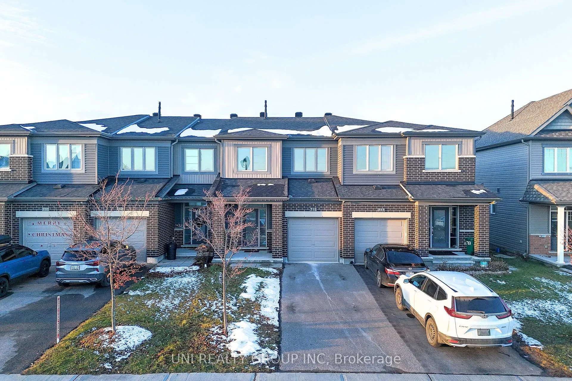 Photo 2 of 715 Decoeur Drive, Ottawa, Avalon West — HOMEH