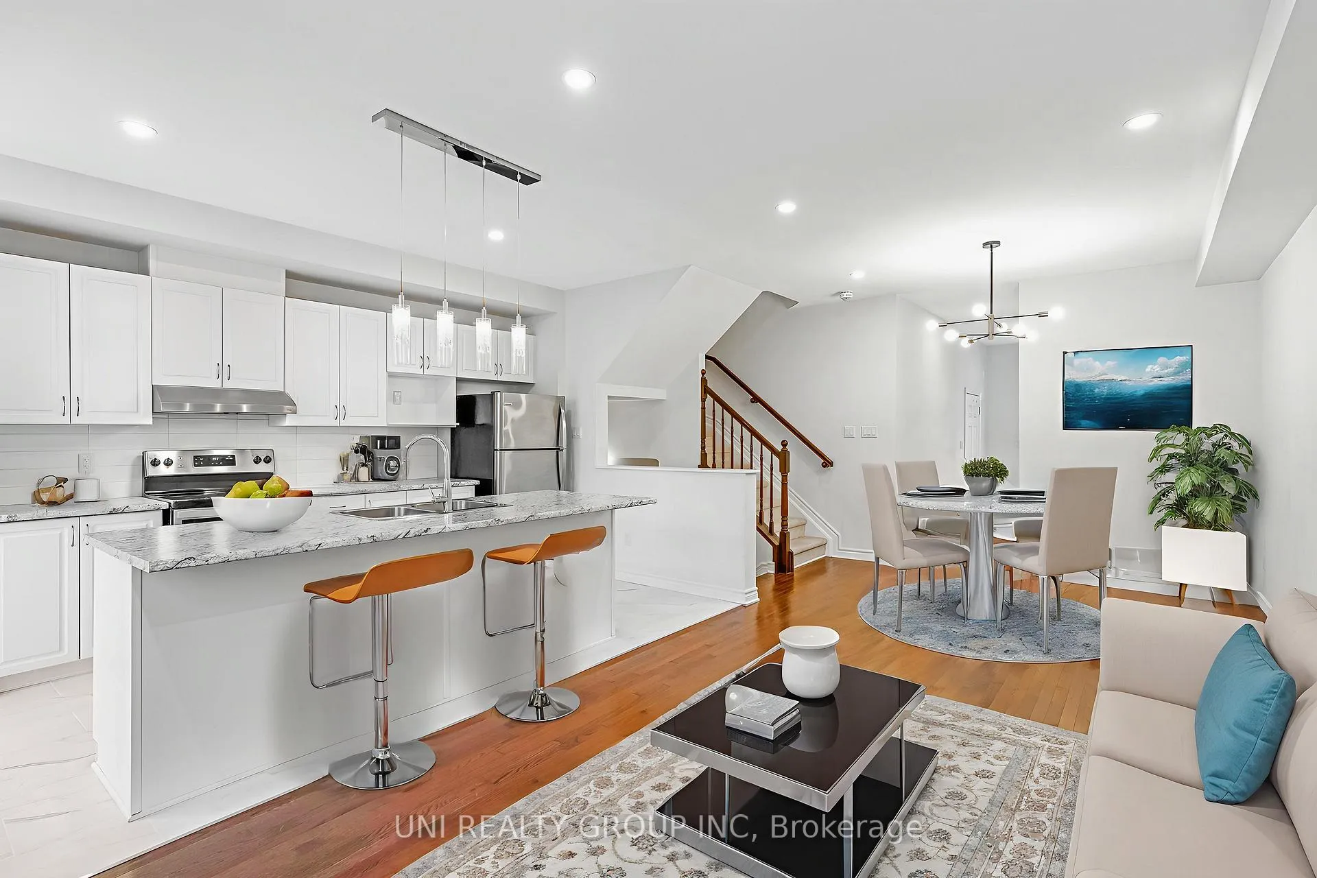 Photo 10 of 715 Decoeur Drive, Ottawa, Avalon West — HOMEH
