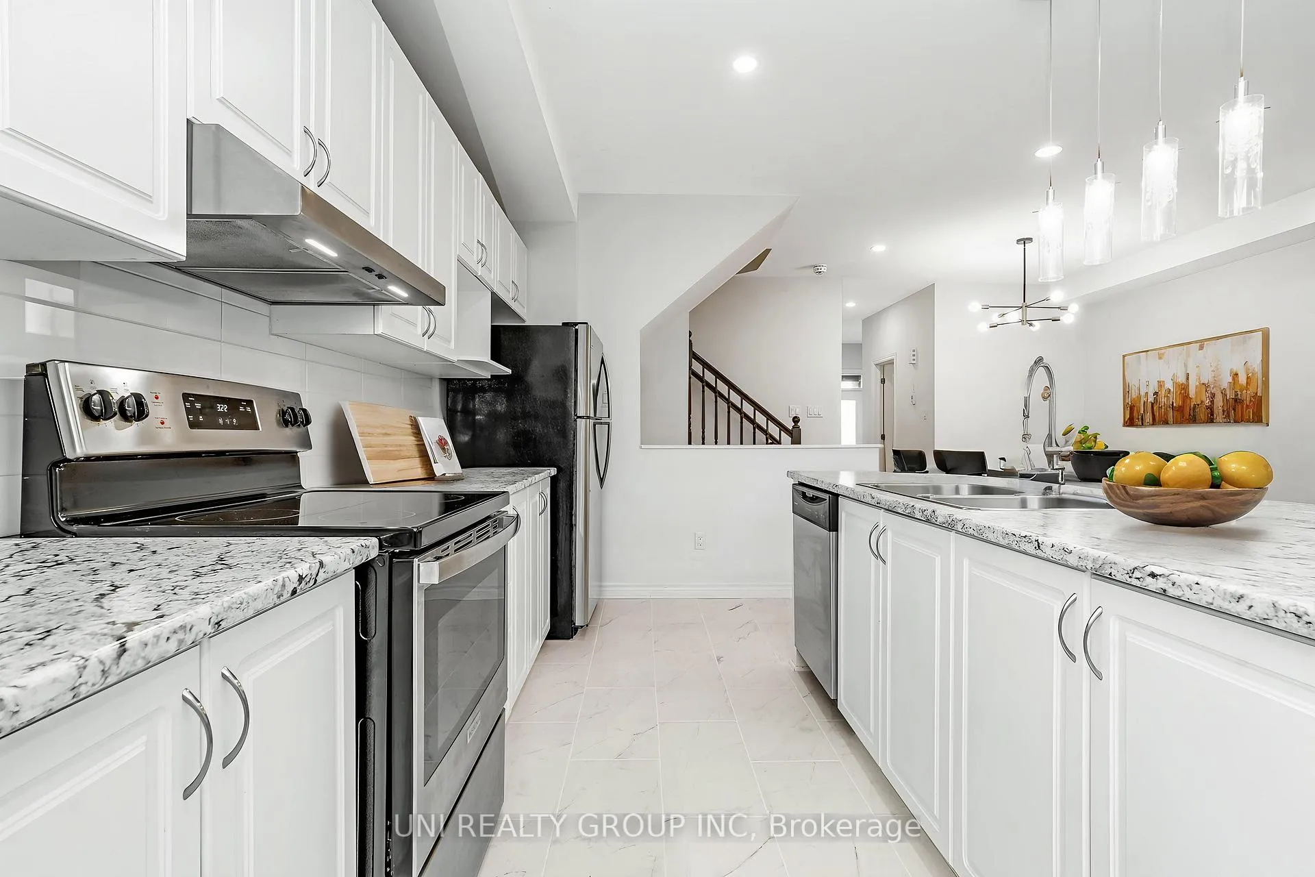 Photo 15 of 715 Decoeur Drive, Ottawa, Avalon West — HOMEH