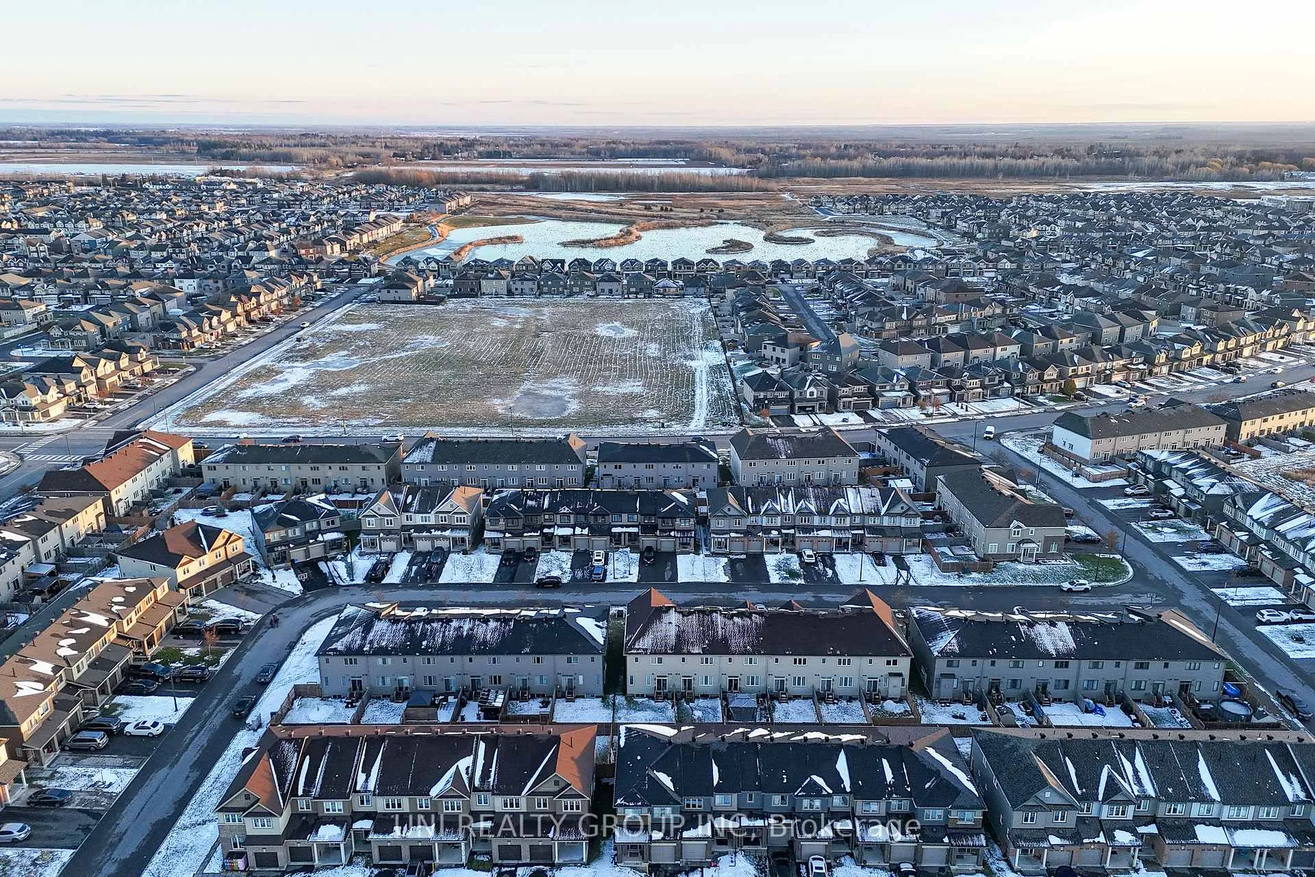 Photo 36 of 715 Decoeur Drive, Ottawa, Avalon West — HOMEH
