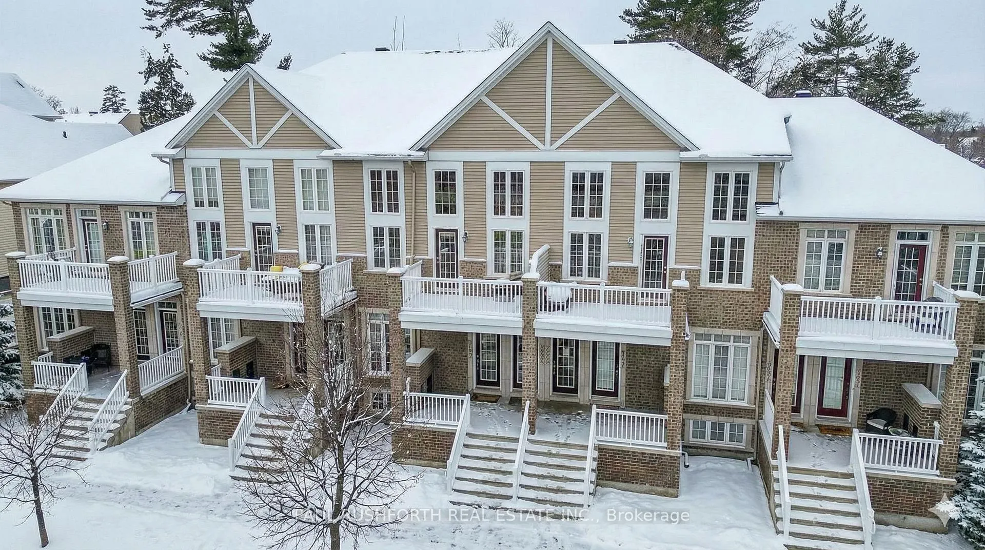 Front of 230 Kinghaven Crescent
