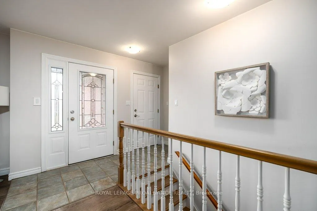 Photo 8 of 27 Forest Valley Drive, Quinte West, Frankford Ward — HOMEH