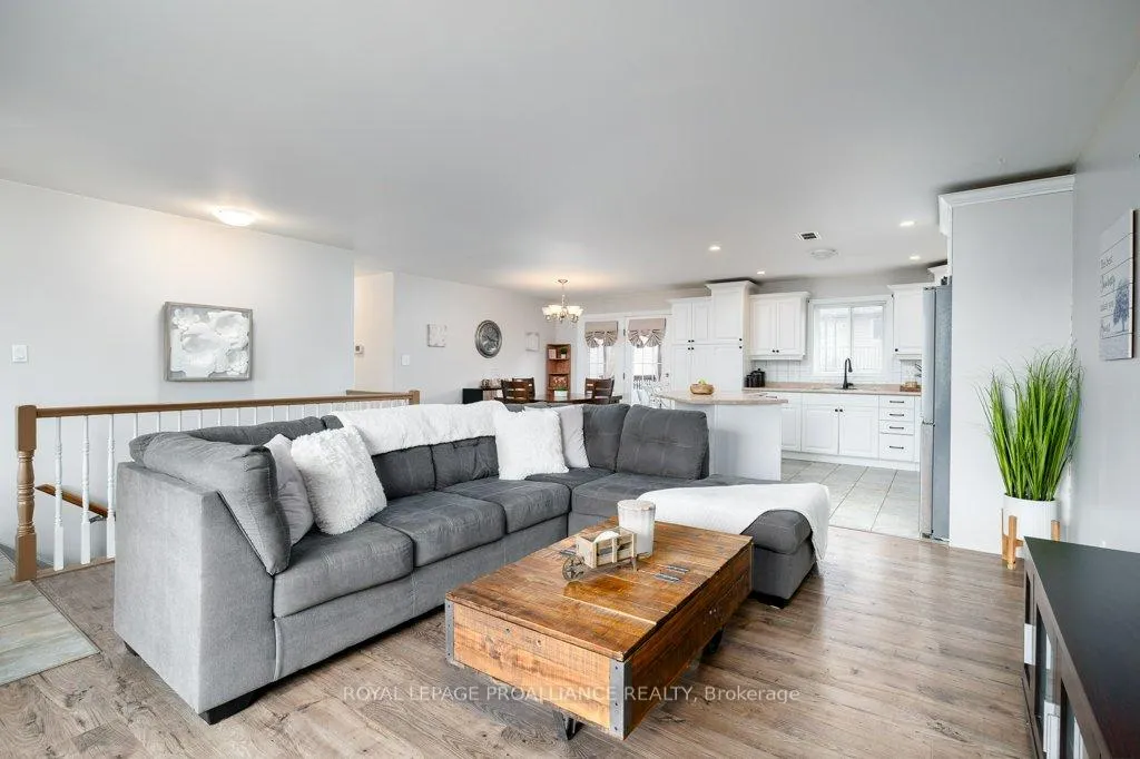 Photo 9 of 27 Forest Valley Drive, Quinte West, Frankford Ward — HOMEH