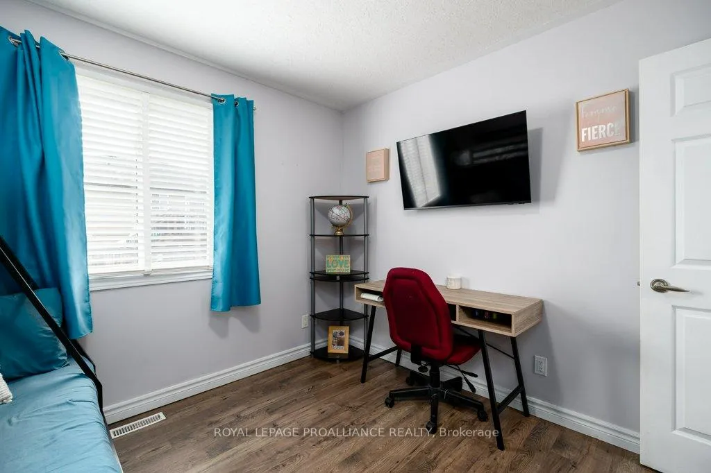 Photo 25 of 27 Forest Valley Drive, Quinte West, Frankford Ward — HOMEH