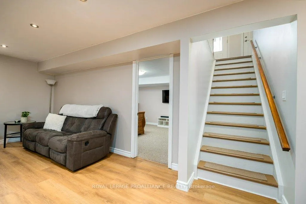 Photo 28 of 27 Forest Valley Drive, Quinte West, Frankford Ward — HOMEH