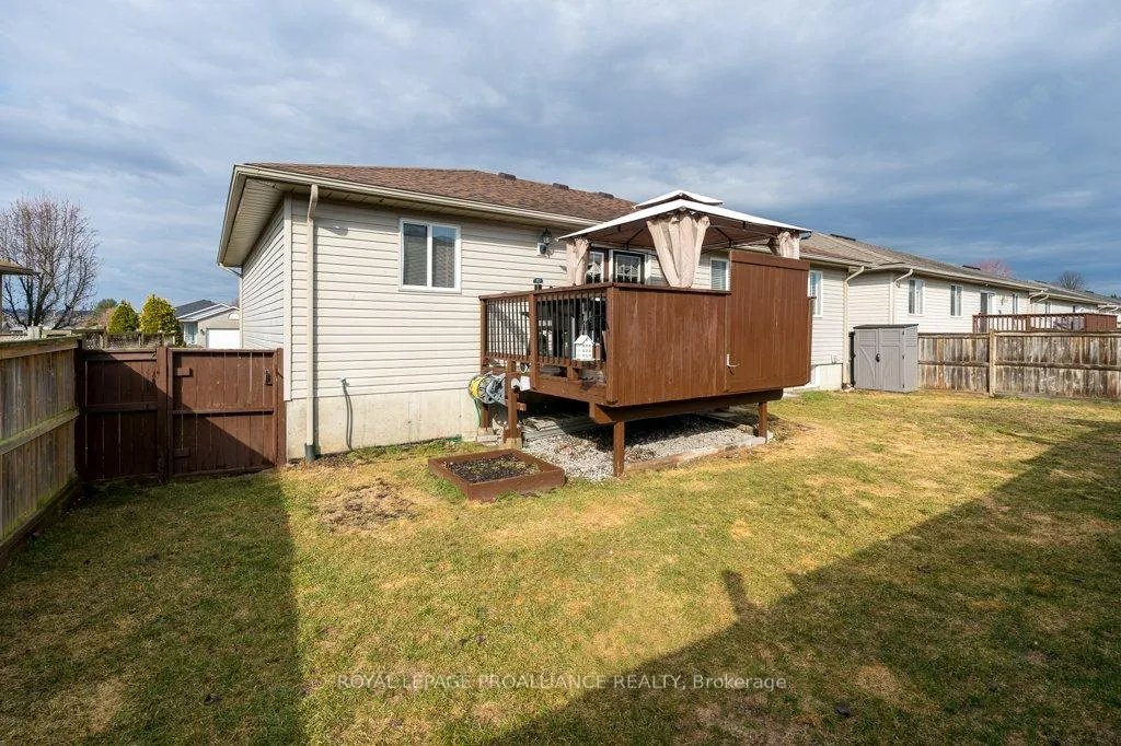 Photo 38 of 27 Forest Valley Drive, Quinte West, Frankford Ward — HOMEH