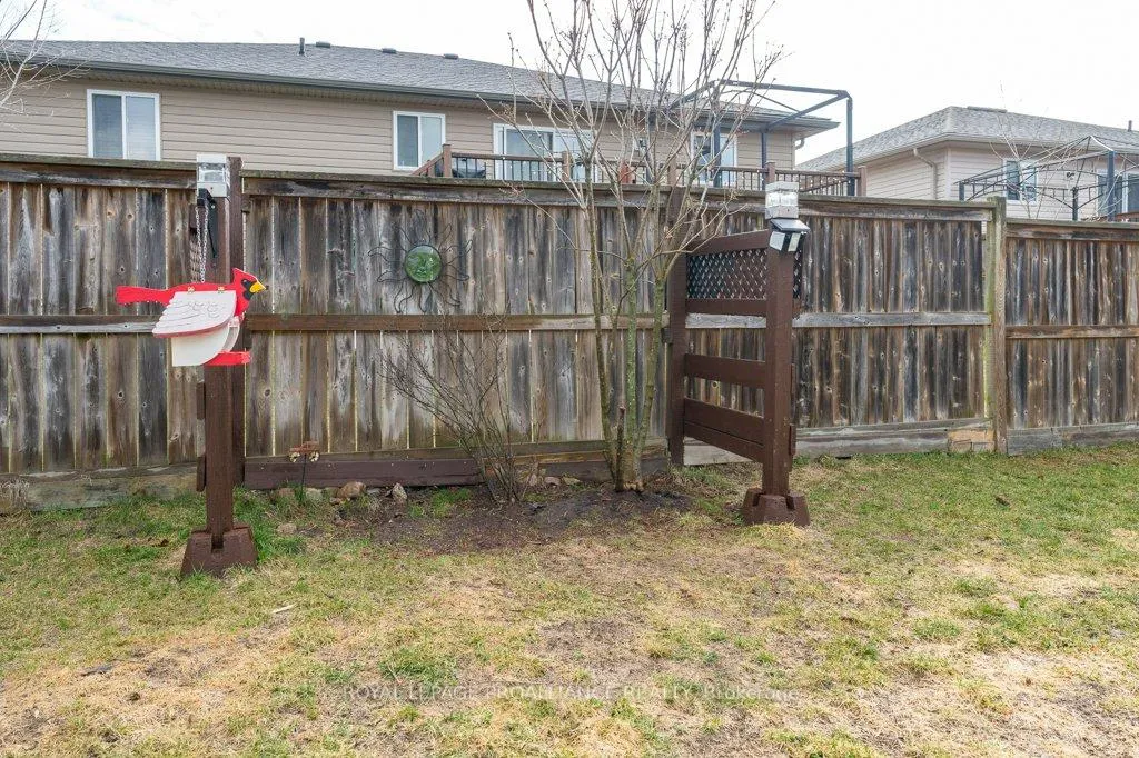 Photo 41 of 27 Forest Valley Drive, Quinte West, Frankford Ward — HOMEH