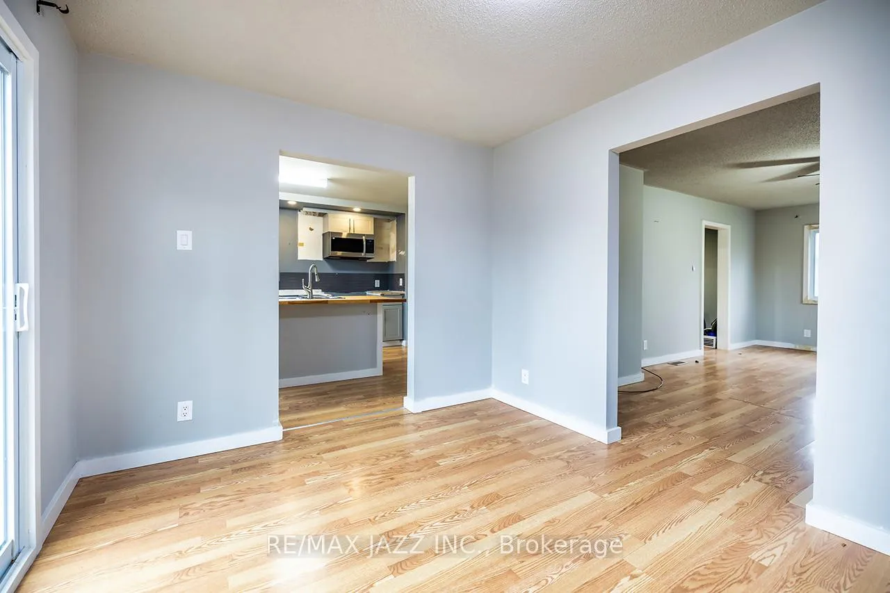 Photo 6 of 355 Lakeland Crescent, Brock, Beaverton — HOMEH