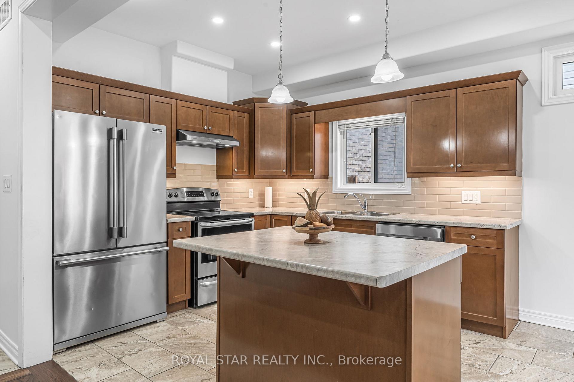 Photo 9 of 108 Sunset Way, Thorold, Rolling Meadows — HOMEH