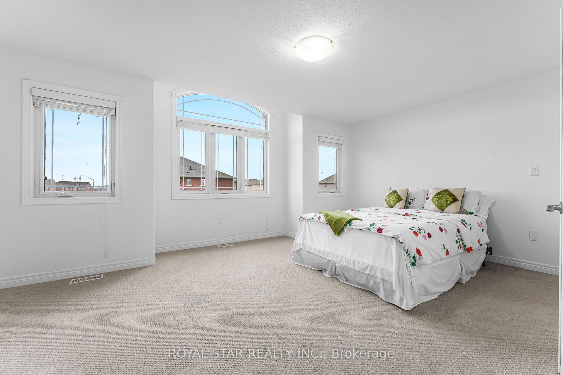 Photo 15 of 108 Sunset Way, Thorold, Rolling Meadows — HOMEH