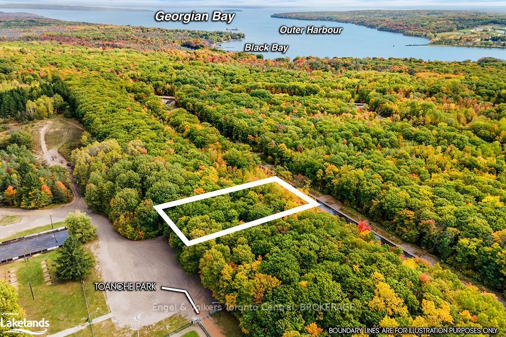 Front of LOT 5 Voyageur Drive