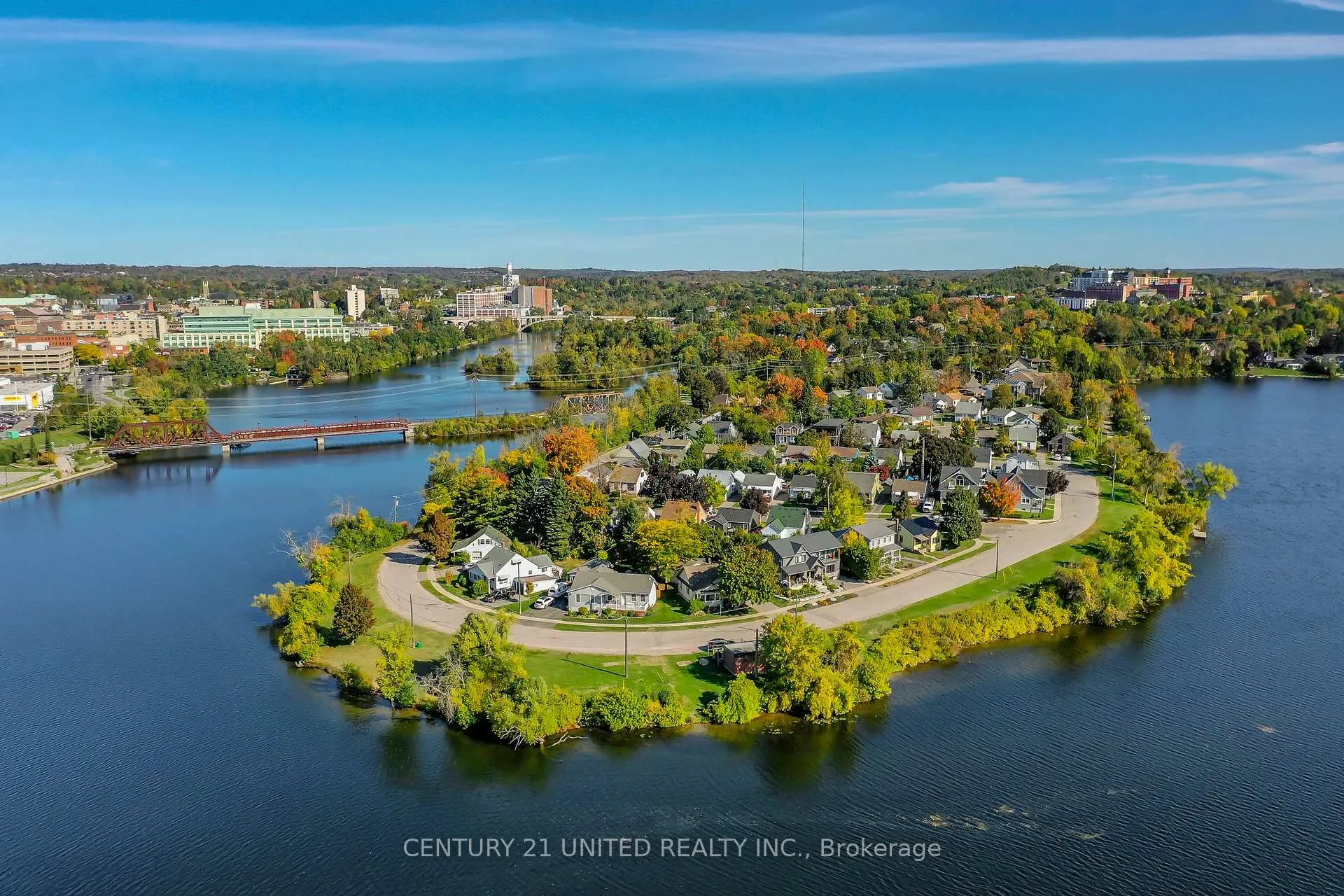 Photo 1 of 57 Edgewater Boulevard, Peterborough, Ashburnham Ward 4 — HOMEH