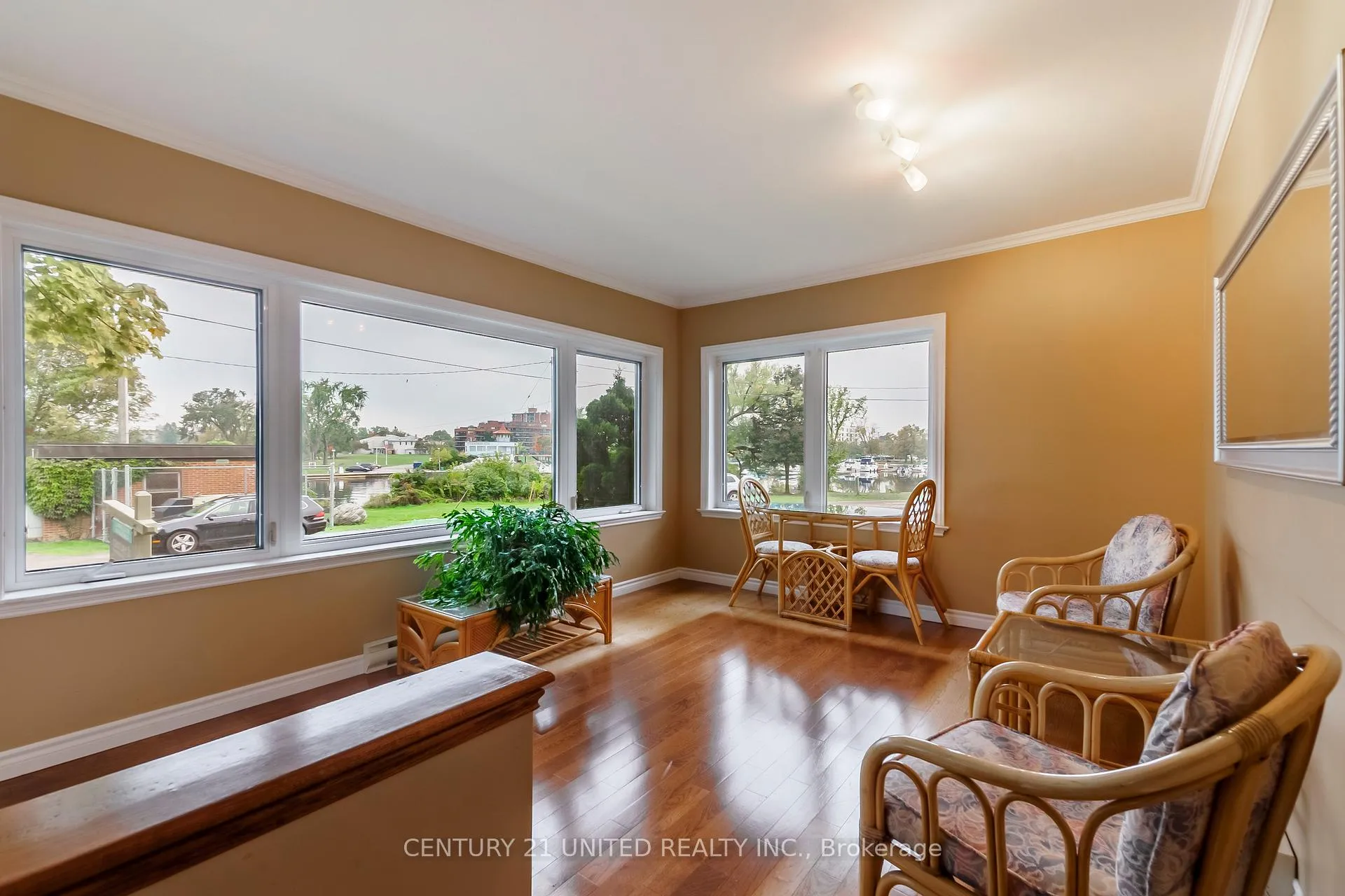 Photo 9 of 57 Edgewater Boulevard, Peterborough, Ashburnham Ward 4 — HOMEH