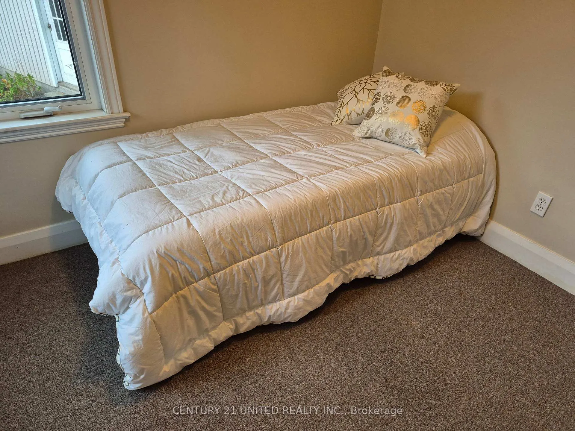 Photo 21 of 57 Edgewater Boulevard, Peterborough, Ashburnham Ward 4 — HOMEH
