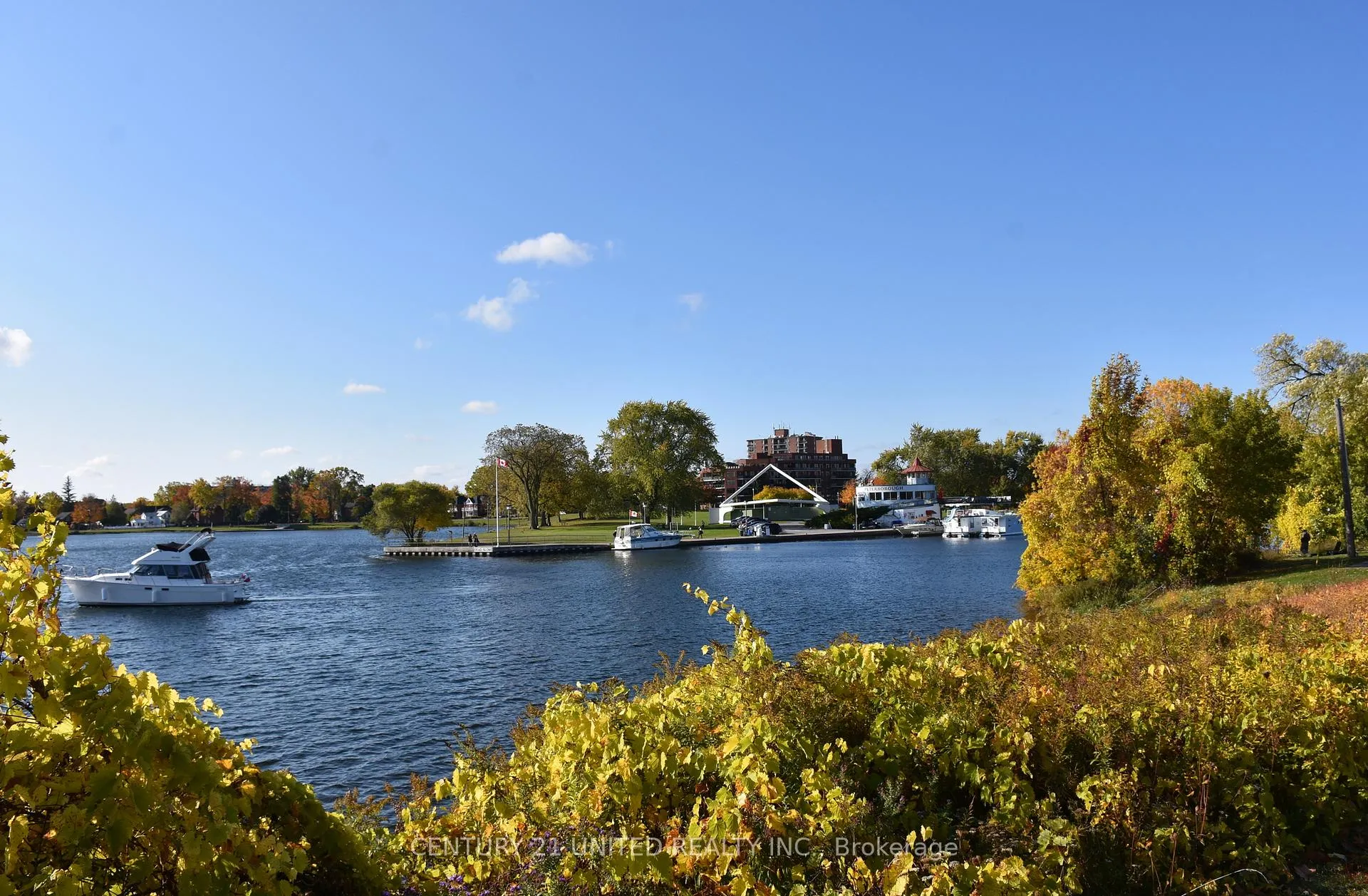 Photo 40 of 57 Edgewater Boulevard, Peterborough, Ashburnham Ward 4 — HOMEH