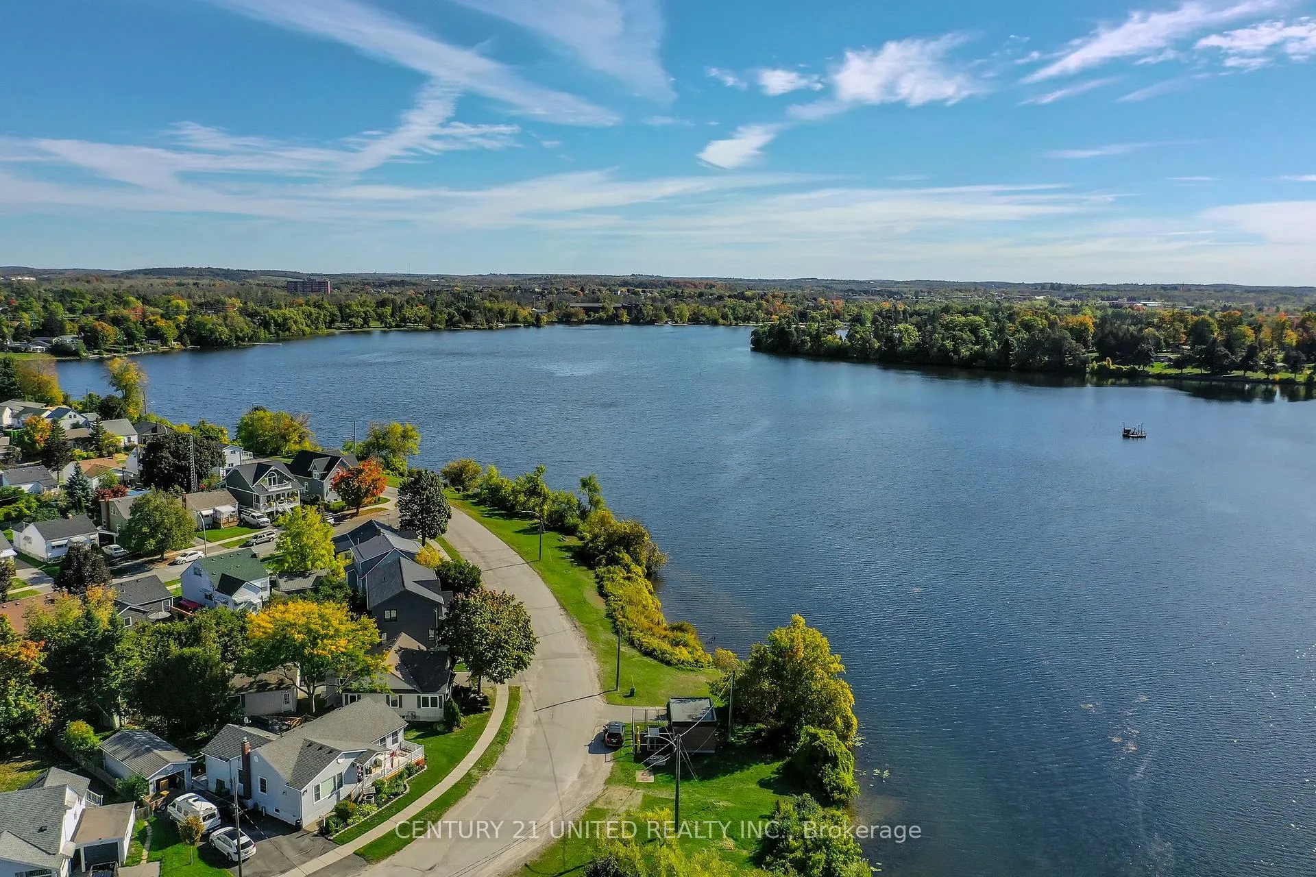 Photo 44 of 57 Edgewater Boulevard, Peterborough, Ashburnham Ward 4 — HOMEH