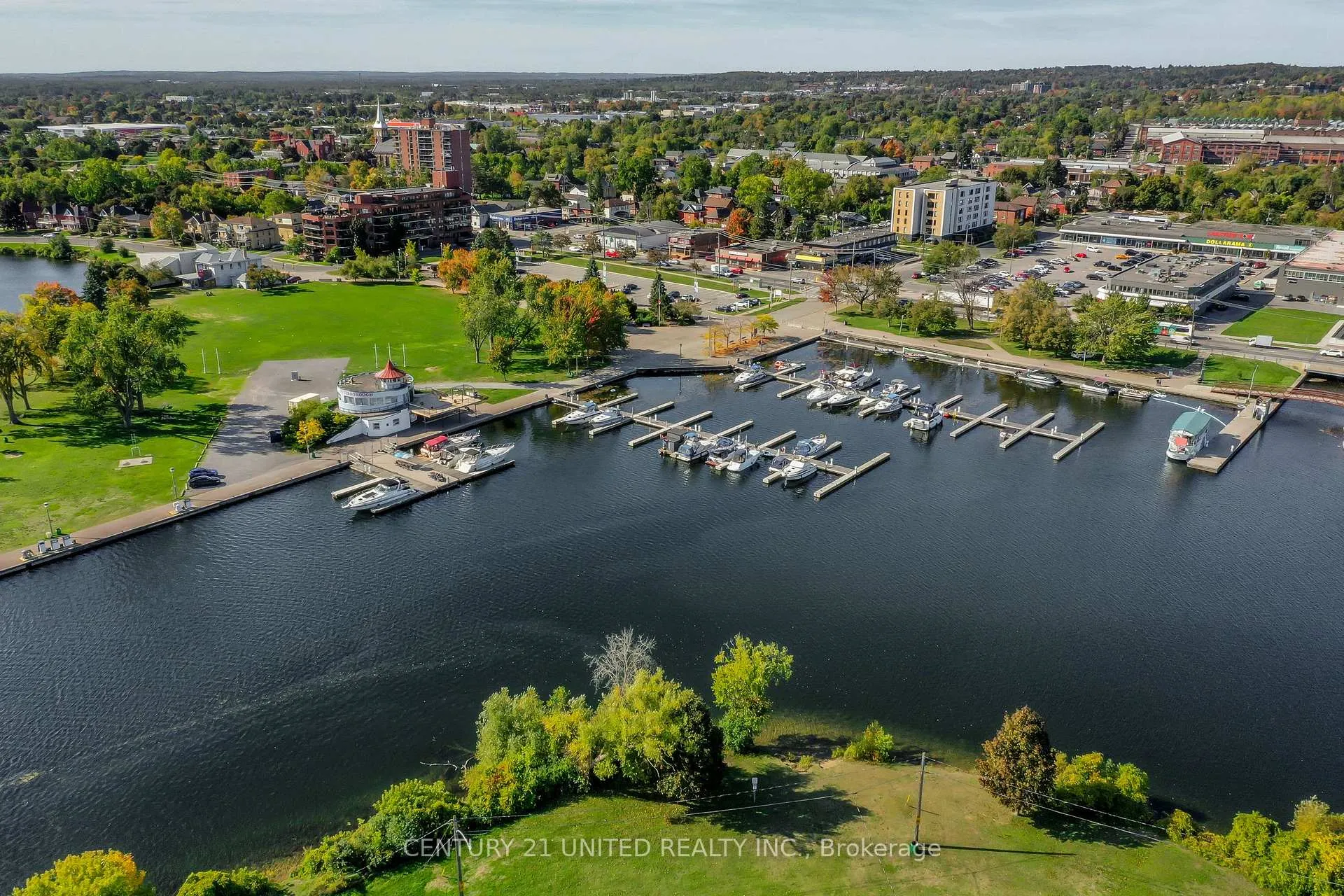 Photo 48 of 57 Edgewater Boulevard, Peterborough, Ashburnham Ward 4 — HOMEH