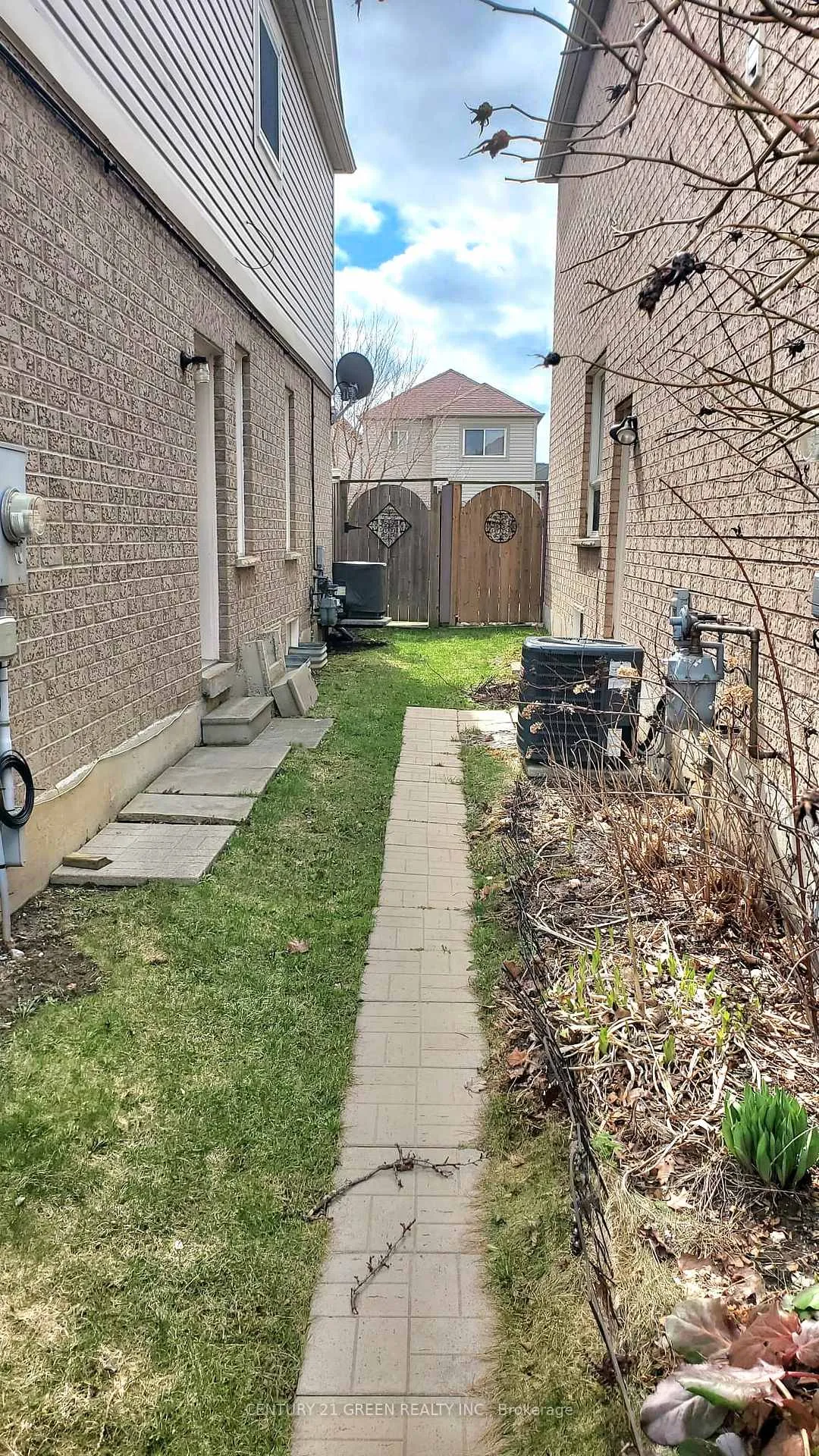 Photo 3 of Unit BSMT, 23 Robideau Place, Whitby, Pringle Creek — HOMEH