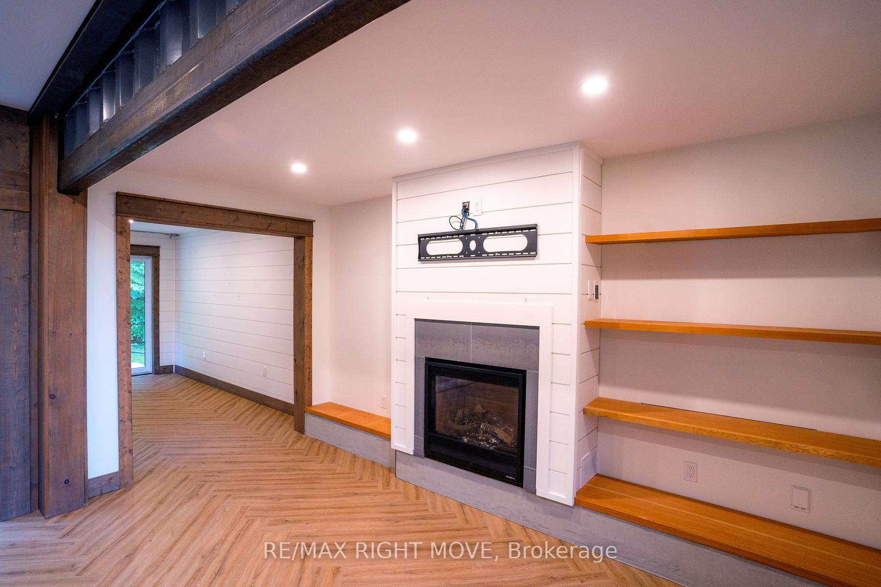 Photo 10 of 91 Andrew Drive, Tiny, Rural Tiny — HOMEH