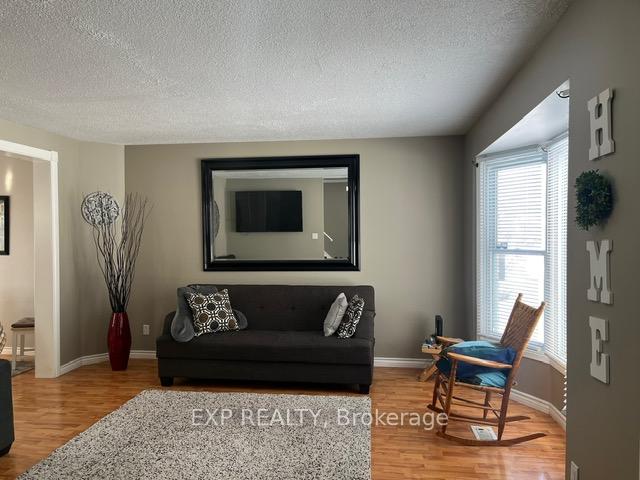 Photo 7 of 42 Manley Crescent, Thorold, Confederation Heights — HOMEH