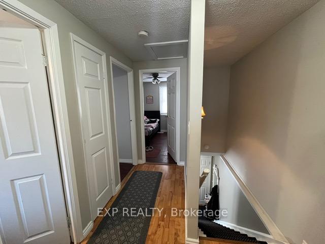 Photo 15 of 42 Manley Crescent, Thorold, Confederation Heights — HOMEH