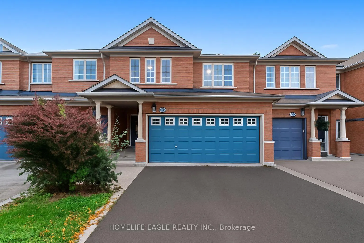 Photo 2 of 42 Millcliff Circle, Aurora, Aurora Grove — HOMEH
