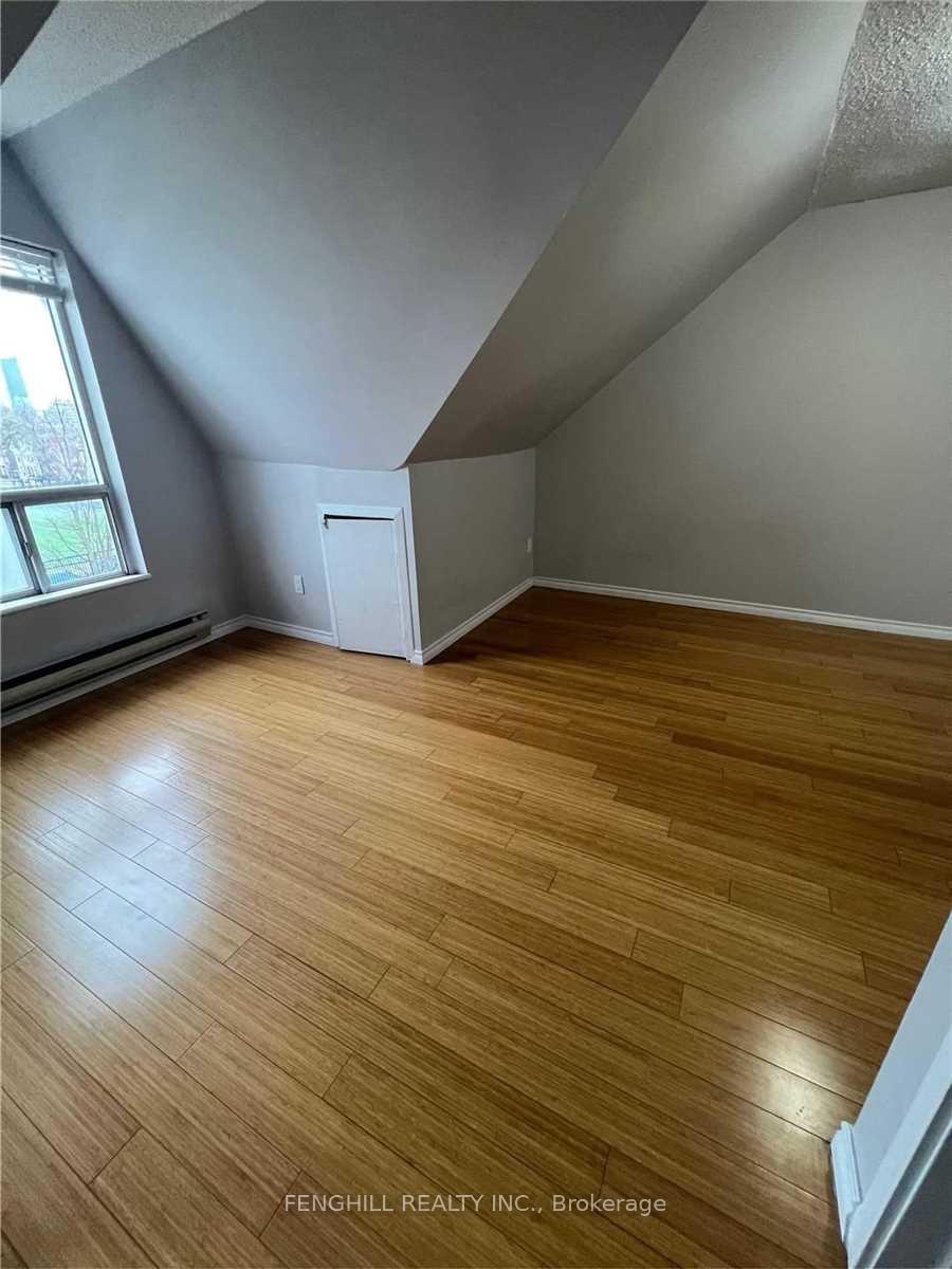 Photo 7 of Unit 2, 678 Bathurst Street, Toronto, Palmerston-Little Italy — HOMEH