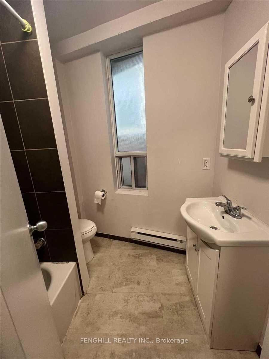 Photo 13 of Unit 2, 678 Bathurst Street, Toronto, Palmerston-Little Italy — HOMEH