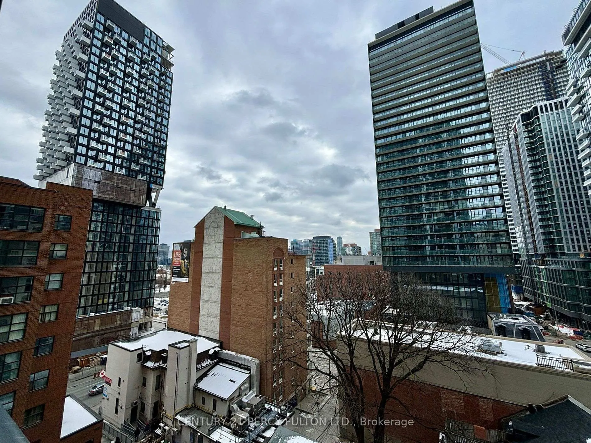 Photo 2 of Unit 802, 65 Mutual Street, Toronto, Church-Yonge Corridor — HOMEH