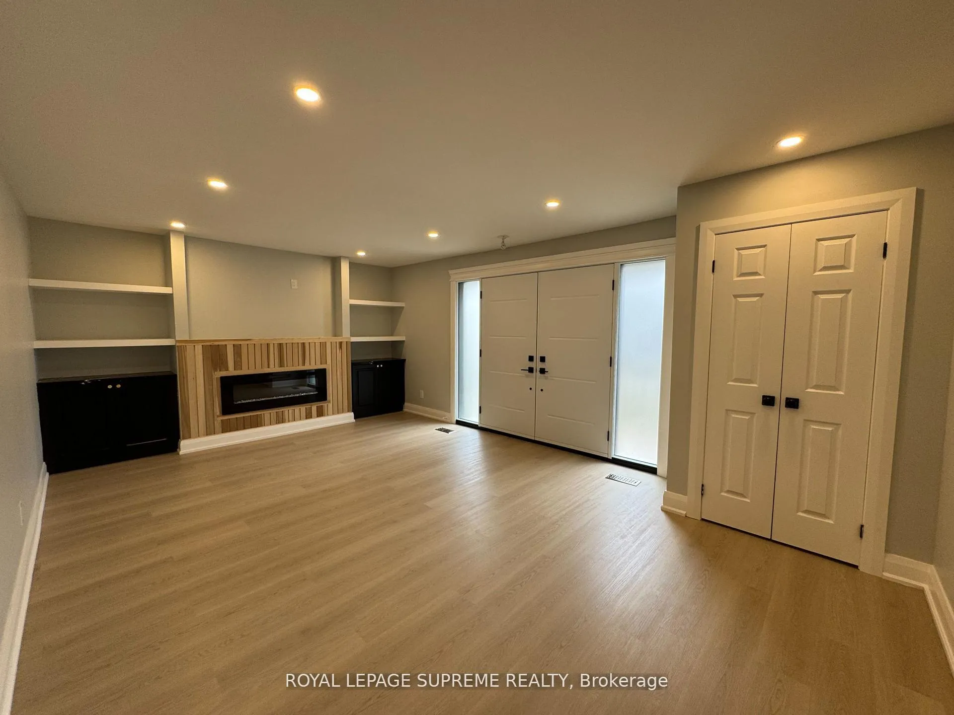 Photo 2 of Unit Upper, 8 Redwood Court, Barrie, Grove East — HOMEH