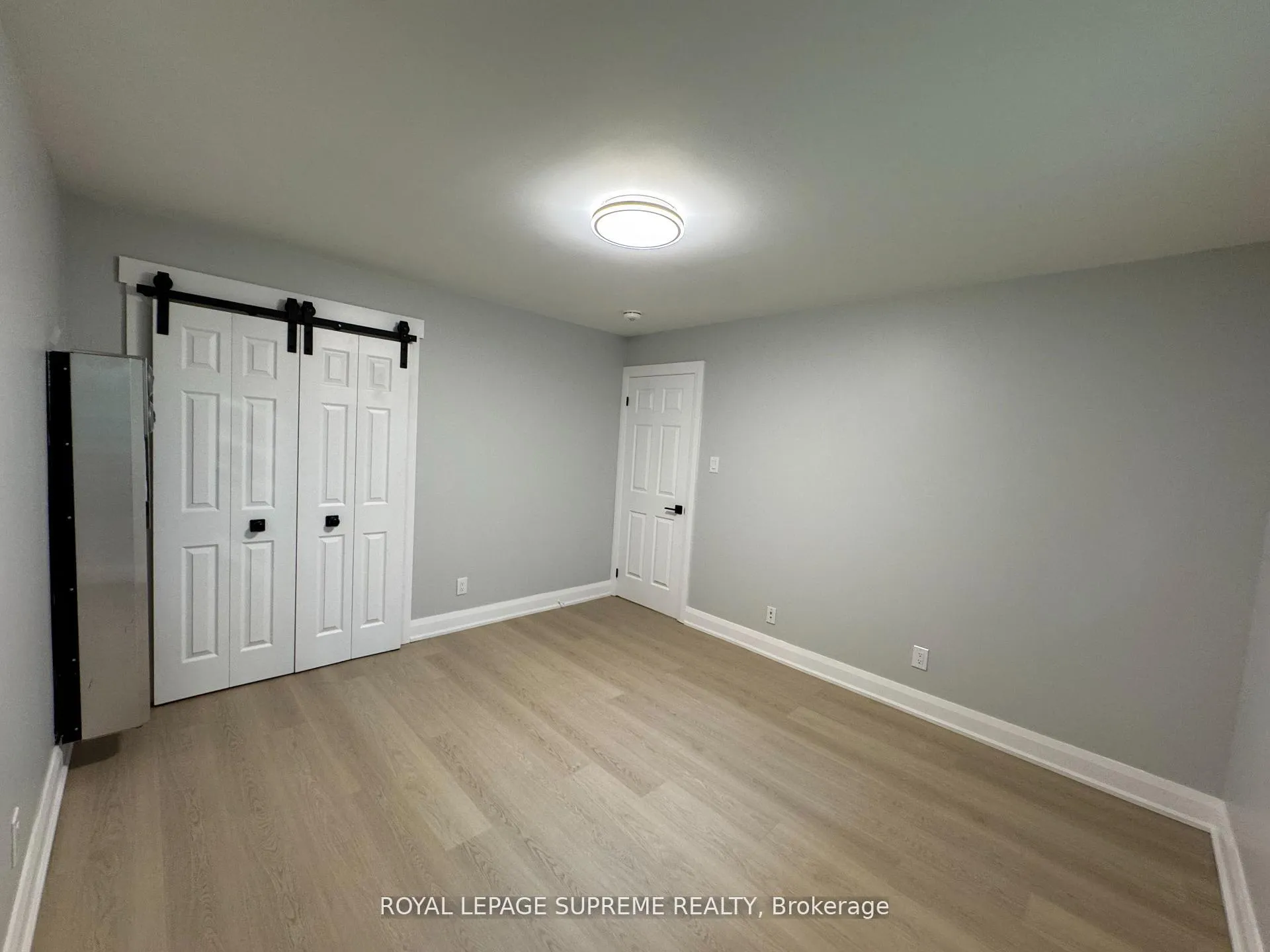 Photo 7 of Unit Upper, 8 Redwood Court, Barrie, Grove East — HOMEH