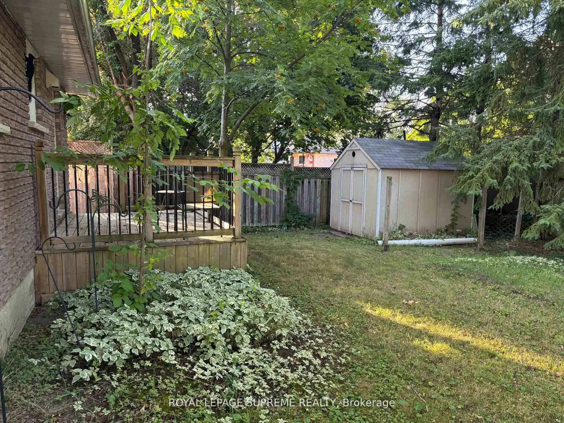 Photo 14 of Unit Upper, 8 Redwood Court, Barrie, Grove East — HOMEH