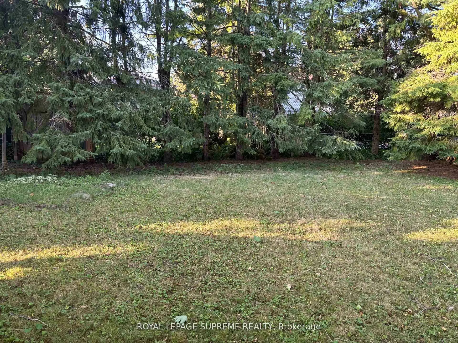 Photo 15 of Unit Upper, 8 Redwood Court, Barrie, Grove East — HOMEH