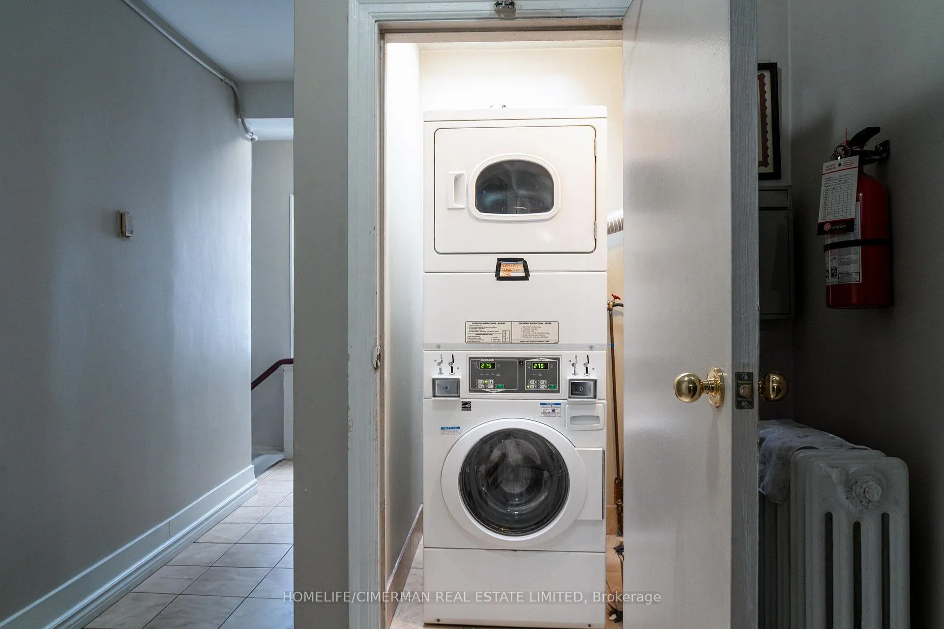 Photo 9 of Unit 2, 133 Fifth Street, Etobicoke, New Toronto — HOMEH