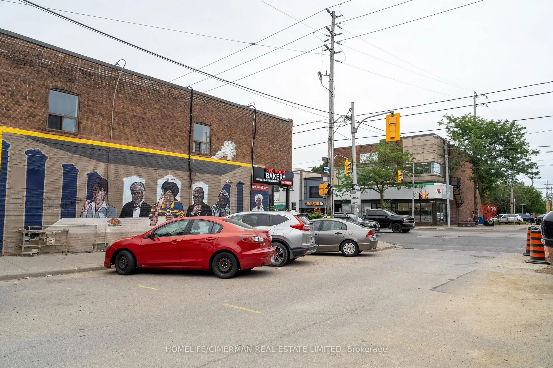 Photo 10 of Unit 2, 133 Fifth Street, Etobicoke, New Toronto — HOMEH