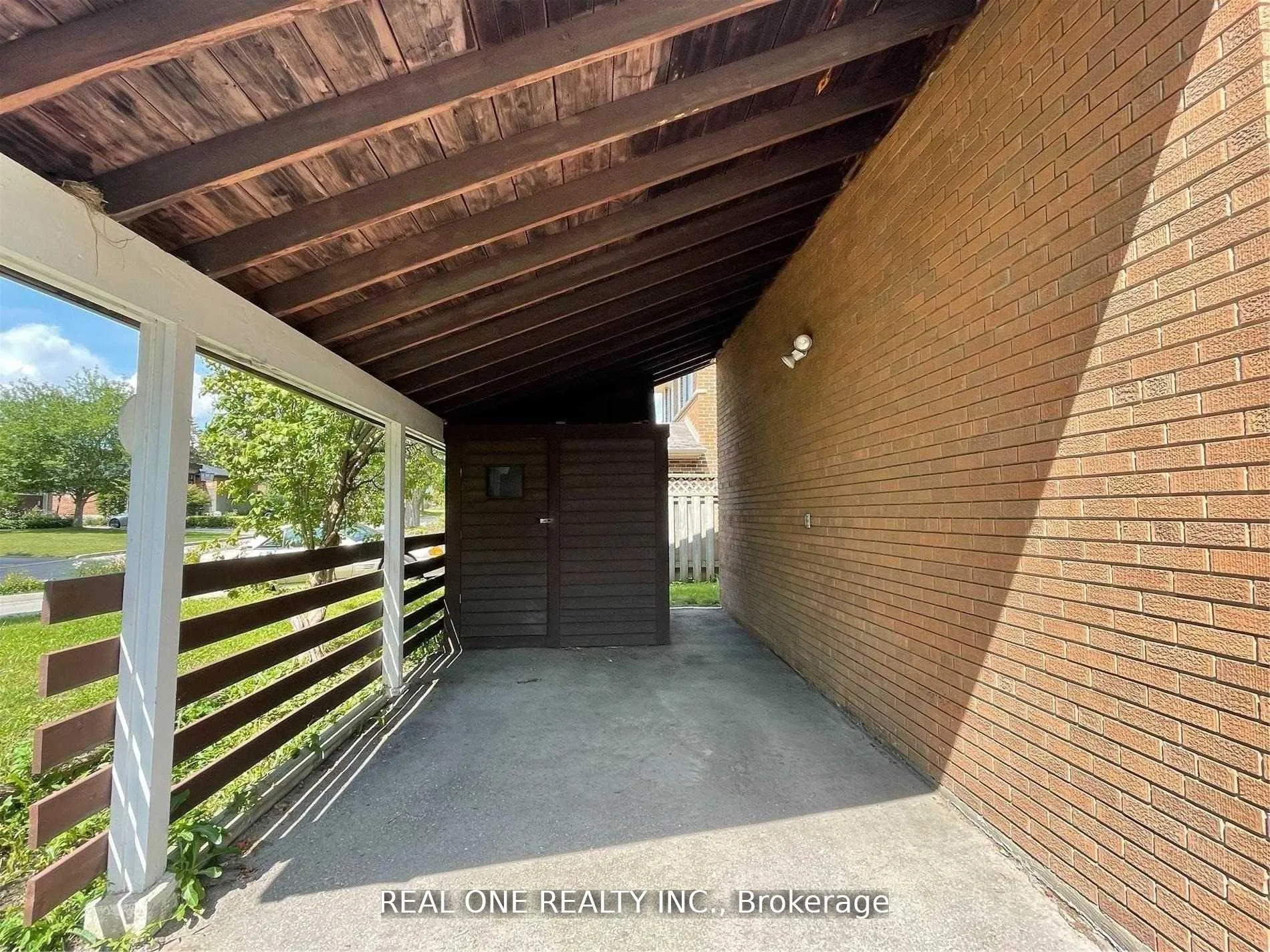 Photo 2 of 17 Valleycrest Avenue, Markham, Bullock — HOMEH