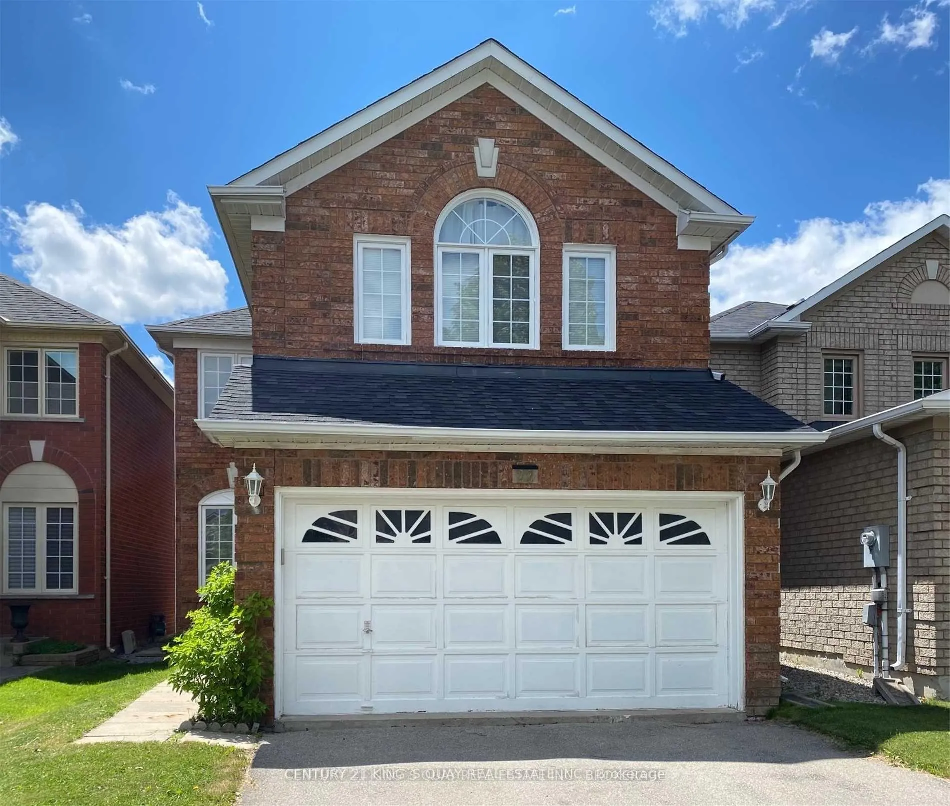 Photo 1 of 22 Rush Road, Aurora, Bayview Wellington — HOMEH