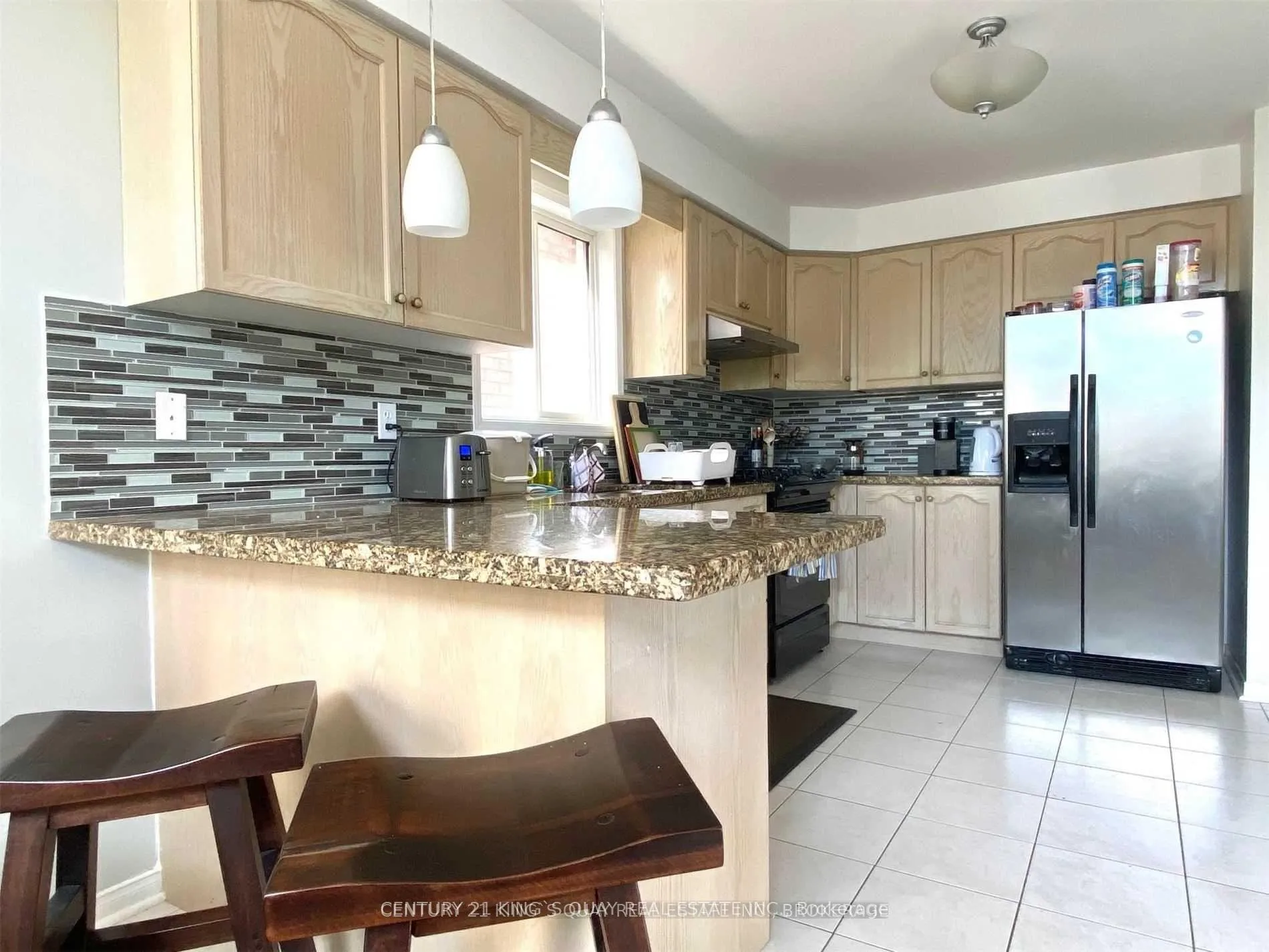 Photo 3 of 22 Rush Road, Aurora, Bayview Wellington — HOMEH