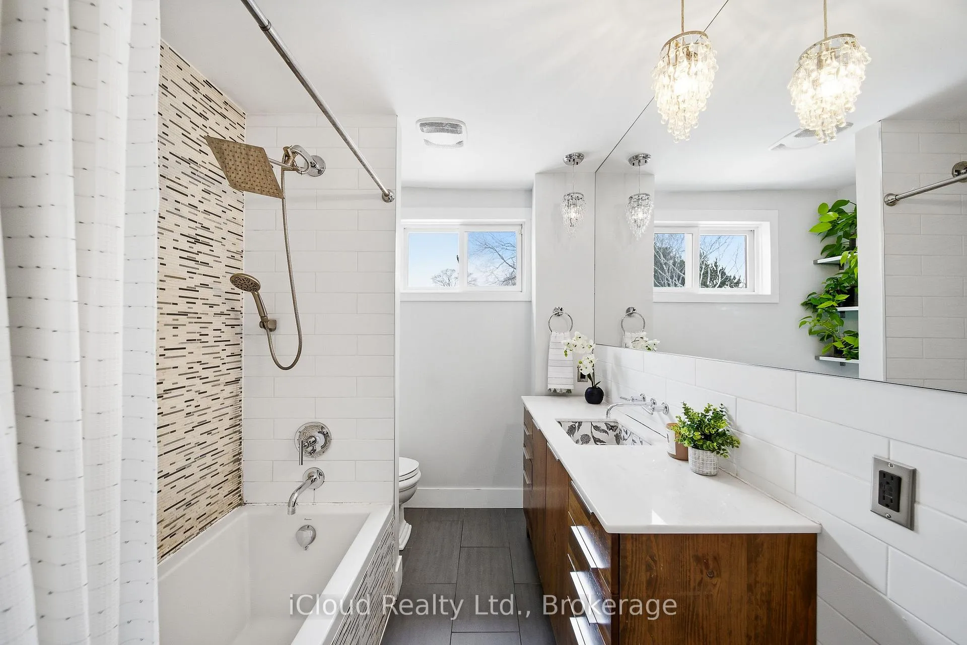 Photo 30 of 56 Arundel Avenue, Toronto, Playter Estates-Danforth — HOMEH
