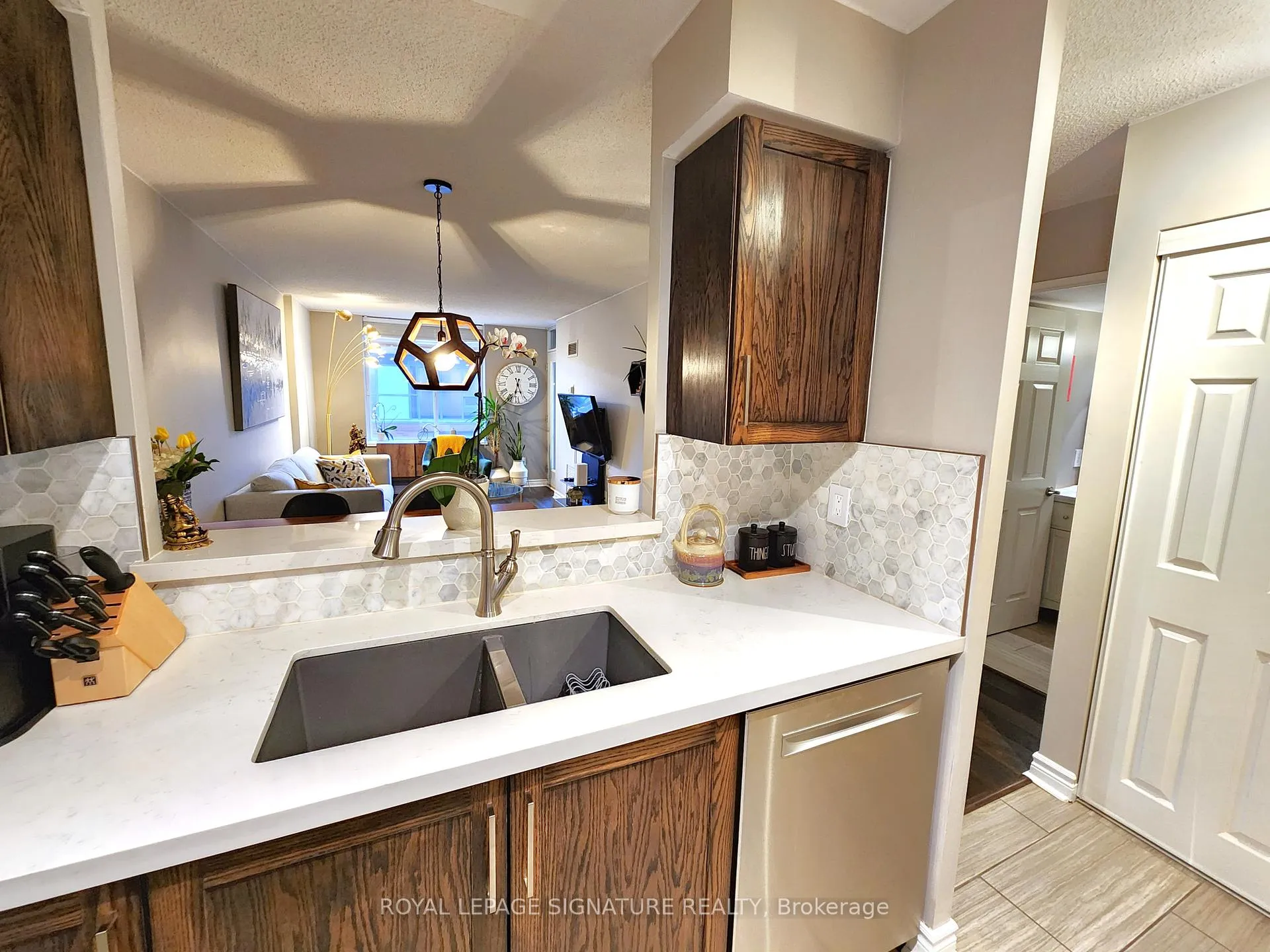 Photo 4 of Unit 608, 39 Parliament Street, Toronto, Waterfront Communities — HOMEH