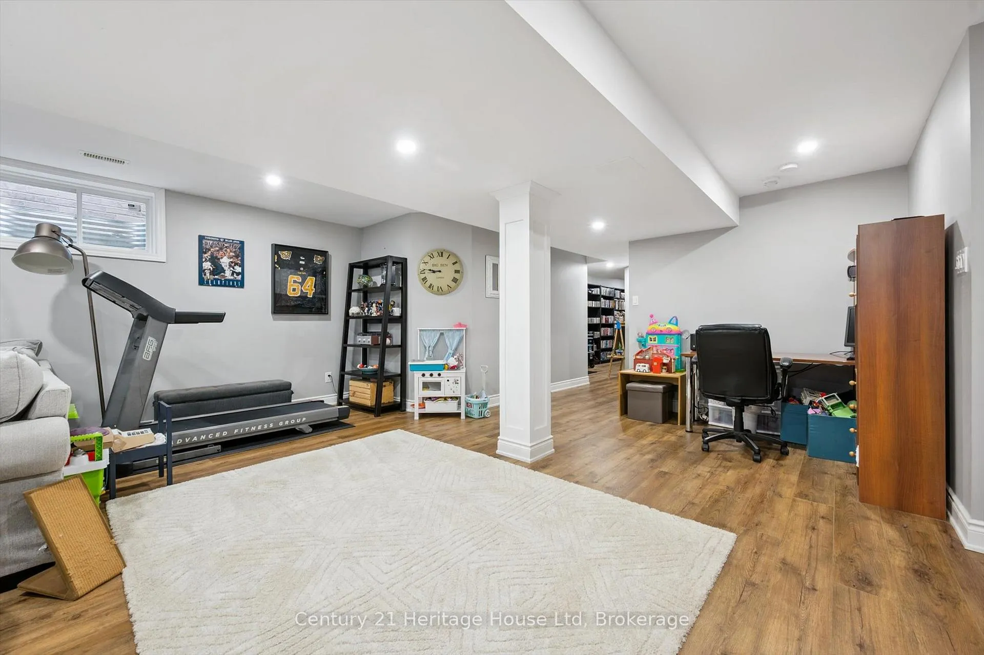 Photo 32 of 184 Macalister Boulevard, Guelph, Kortright East — HOMEH