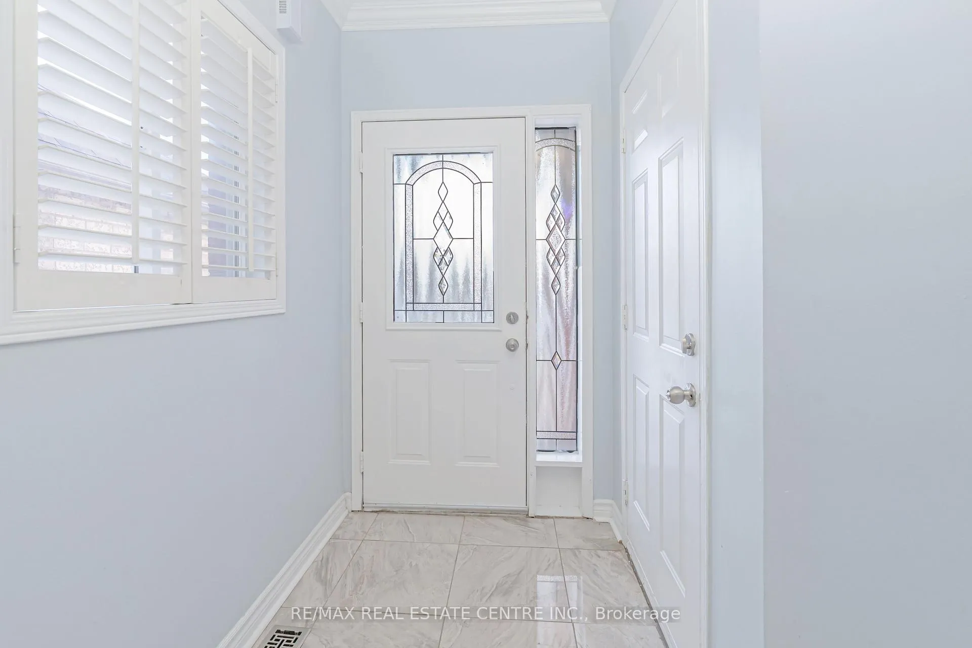 Photo 6 of 40 Olympia Crescent, Brampton, Fletcher's Meadow — HOMEH