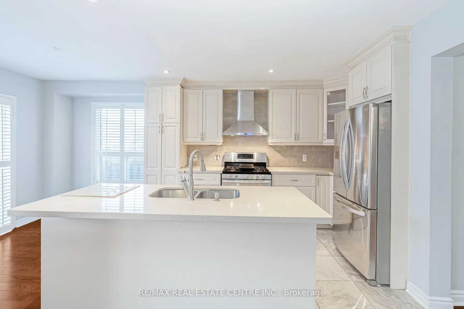 Photo 12 of 40 Olympia Crescent, Brampton, Fletcher's Meadow — HOMEH