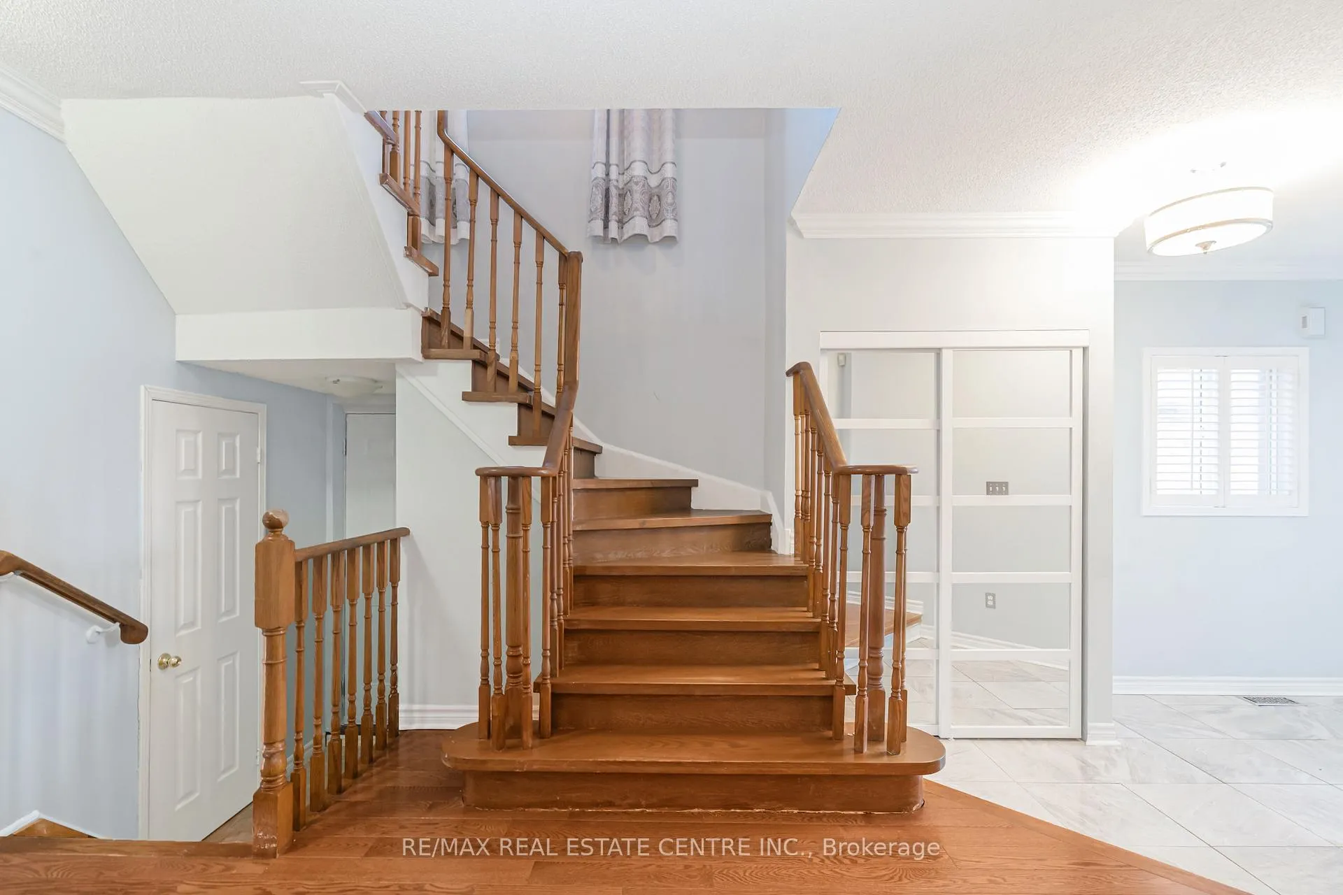 Photo 13 of 40 Olympia Crescent, Brampton, Fletcher's Meadow — HOMEH