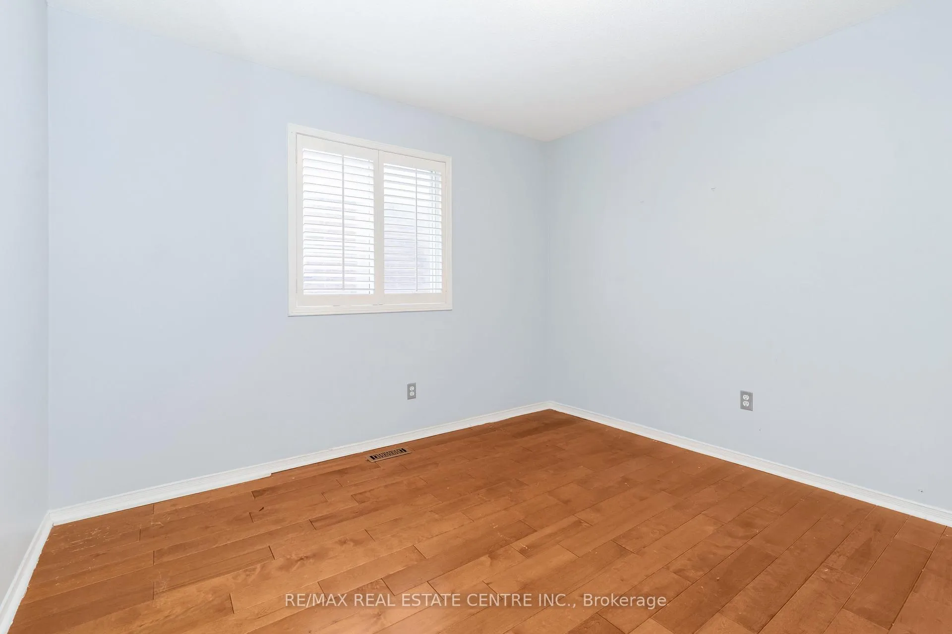 Photo 31 of 40 Olympia Crescent, Brampton, Fletcher's Meadow — HOMEH