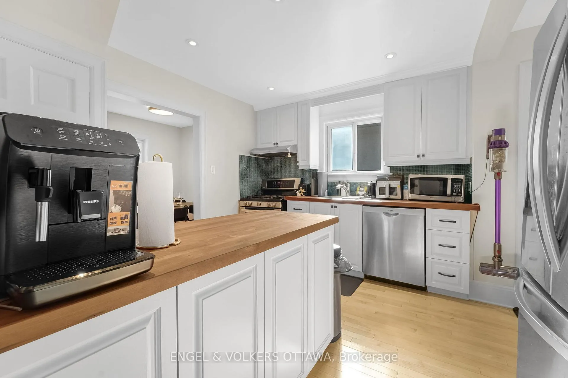 Photo 10 of 46 Holland Avenue, Ottawa, Ottawa West — HOMEH